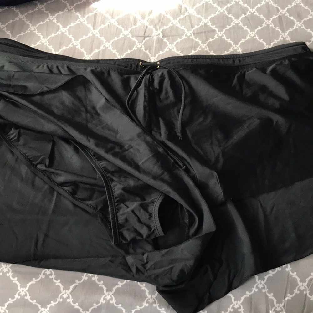 Swimming shorts